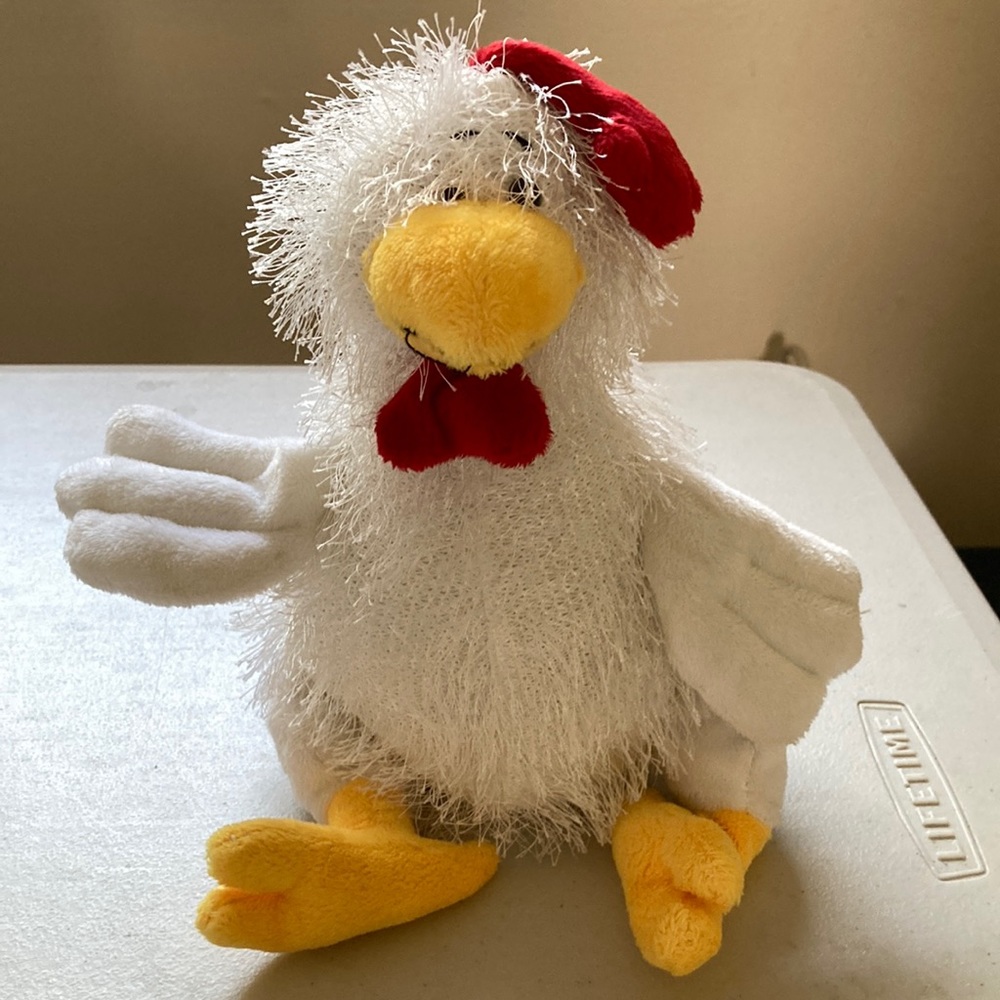 GANZ 8” chicken stuffed toy